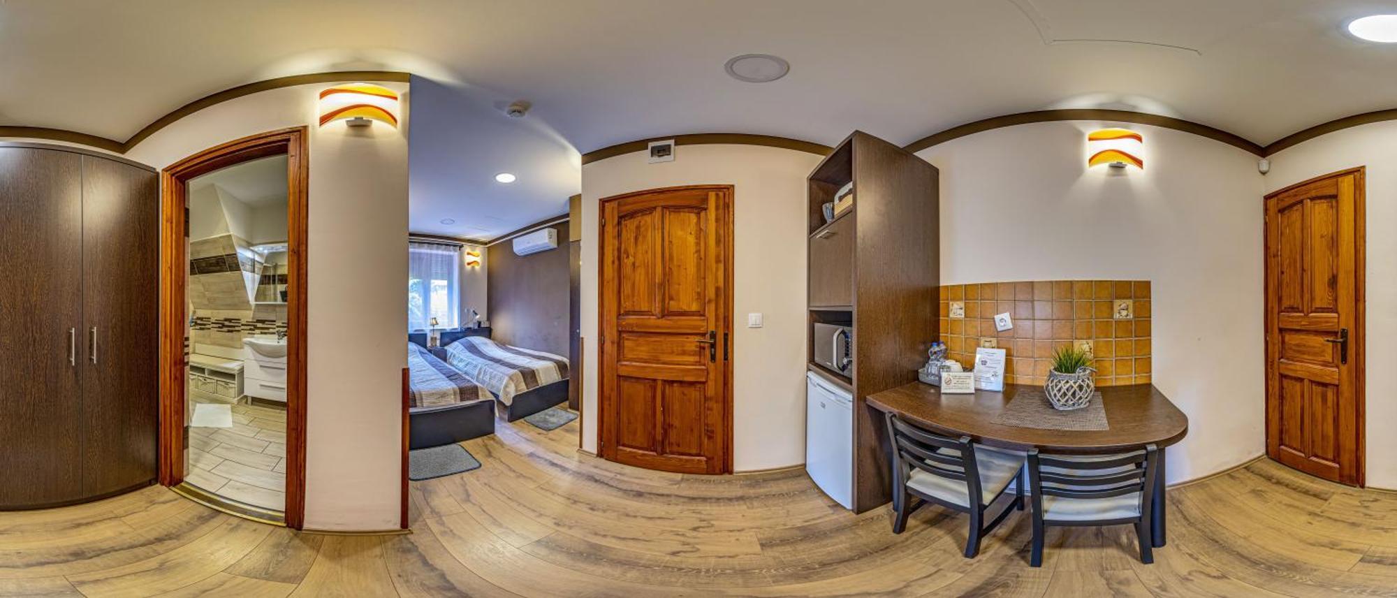 Bed and Breakfast Napraforgo Wellness Haz Es Panzio Печ Экстерьер фото